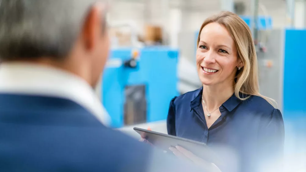 Družba Dun & B radstreet že od leta 1841 strankam in partnerjem pomaga rasti in dosegati izjemne rezultate skozi moč podatkov, analitiko in rešitve, ki jih poganjajo podatki. Preverite sodobne in inovativne rešitve podjetja Dun & Bradstreet za krepitev rasti na domačem in tujih trgih. (Foto: Dun & Bradstreet)