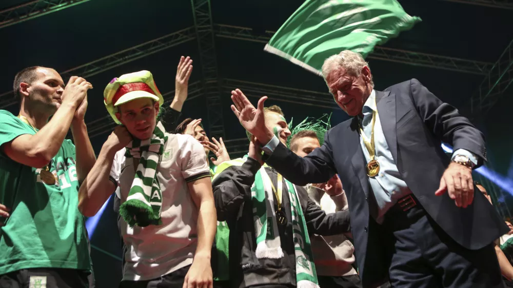 ﻿predsednik NK Olimpija Ljubljana Milan Mandarić - 21.05.2016 - nogomet Olimpija: Krka, Prva liga - zadnji krog - tekma zadnjega kroga slovenske lige - NK Olimpija je uradno postala državni prvak ///FOTO: Luka Cjuha.