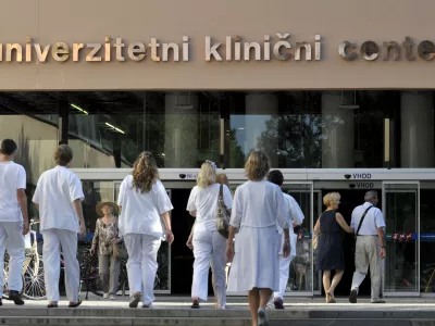 Družina pokojnega proti UKC Ljubljana: Pravi vzrok težav odkrili šele med drugo hospitalizacijo