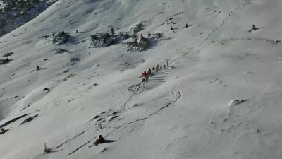 Gorsko reševanje na Toscu, trije umrli v plazu