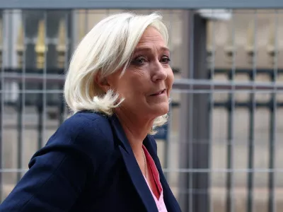 French far-right leader and member of parliament Marine Le Pen, President of the French far-right Rassemblement National (National Rally - RN) party parliamentary group, arrives for a meeting of the RN group at the National Assembly in Paris, as France faces a political crisis after the morning announcement of the resignation of the new French government, France, October 6, 2025. REUTERS/Gonzalo Fuentes