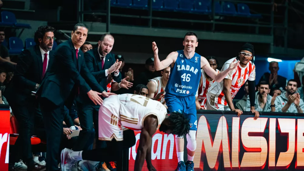 Crvena zvezda, Ioannis Sfairopoulos