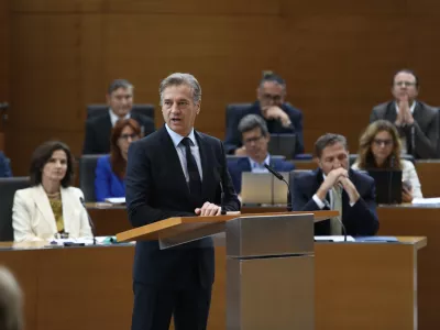 Predsednik vlade Rober Golob6.10.2025 - izredna seja DZ, na kateri bodo predstavili proračunski memorandum 2026-2027, predlog sprememb proračuna RS za leto 2026 in predlog proračuna RS za leto 2027; DZ,Foto: Luka Cjuha