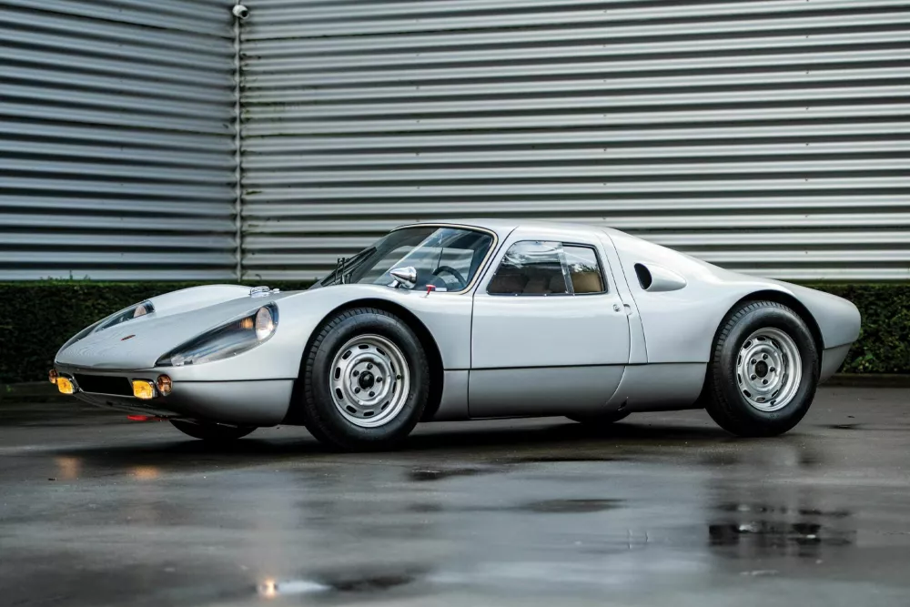 Porsche 904: Na streho je postavil svoj zajtrk