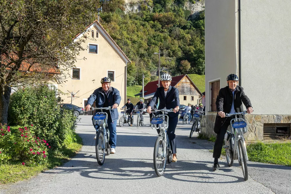 V Dobrni odprli nove kilometre kolesarskih površin