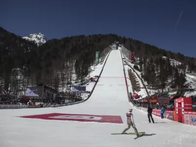 ﻿skakalnica - letalnica bratov Gorišek - 19.03.2016 - Planica 2016. - FIS Finale svetovnega pokala v smučarskih skokih - ekipna tekma -  ///FOTO: Luka Cjuha.