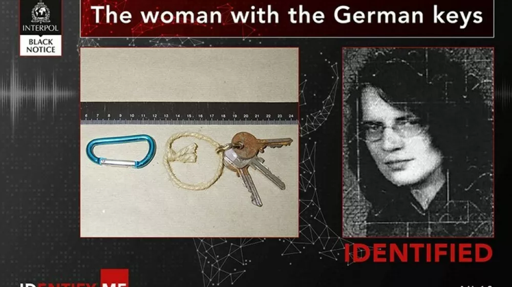 Več kot dve desetletji po odkritju trupla na nizozemski plaži so odkrili identiteto ženske z nemškimi ključi. 