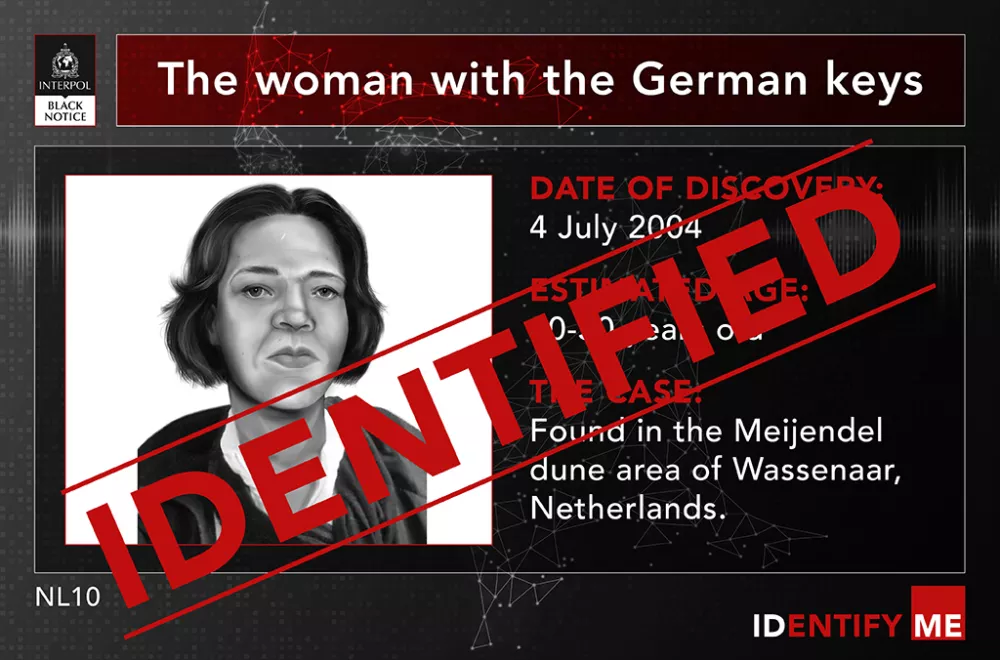 Več kot dve desetletji po odkritju trupla na nizozemski plaži so odkrili identiteto ženske z nemškimi ključi. 
