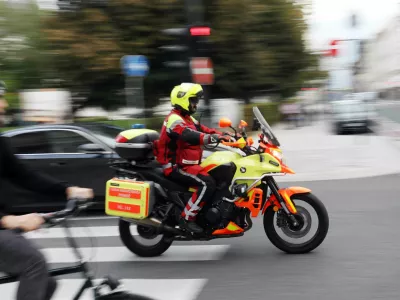 10.10.2024 - simbolična fotografija, reševalec na motorjuFoto: Tomaž Skale