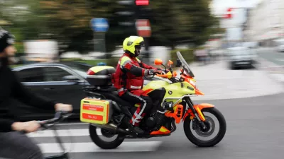 10.10.2024 - simbolična fotografija, reševalec na motorjuFoto: Tomaž Skale