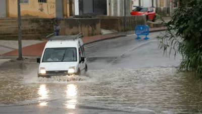 A van in the Rambla de Beniajan hit by heavy rains due to a red alert, on October 10, 2025, in Murcia, Region of Murcia (Spain). The City Council of Cartagena has ordered the eviction of people in Villas Caravaning, Bahia Bella and La Algameca, to the accumulation of water from rain and runoff in these areas of the municipality. Also, the eviction of Navantia workers is taking place, as the factory is located next to the Benipila wadi. In the pavilion there are fifty beds and staff of Civil Protection and Social Services to ensure the care of all persons requiring assistance.OCTOBER 10;202510/10/2025,Image: 1044594555, License: Rights-managed, Restrictions:, Model Release: no