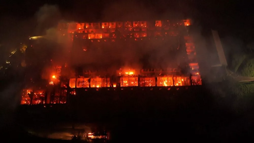 Po požaru ni ostalo nič.