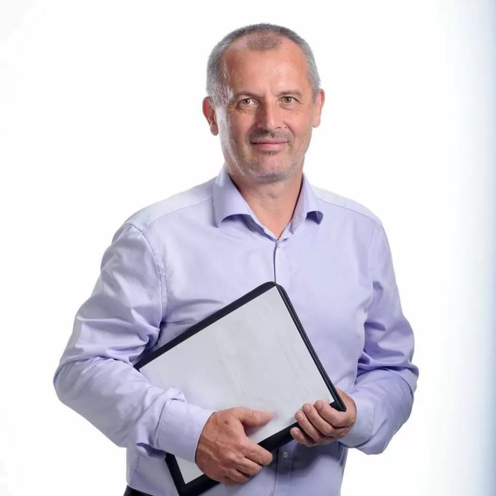 Direktorja kranjskega zavoda izbrali mimo pravil