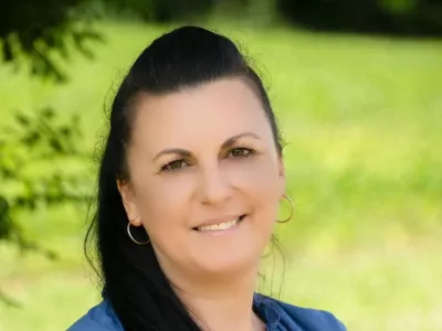 Romska svetnica opozarja na težave v občinskem svetu