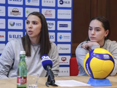 Saša Planinšec, Lorena Lorber Fijok- 07.05. 2025 - novinarska konferenca odbojkarskih reprezentanc//FOTO: Jaka Gasar