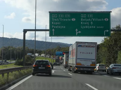 Vlada je šla pri vinjetah na glavo