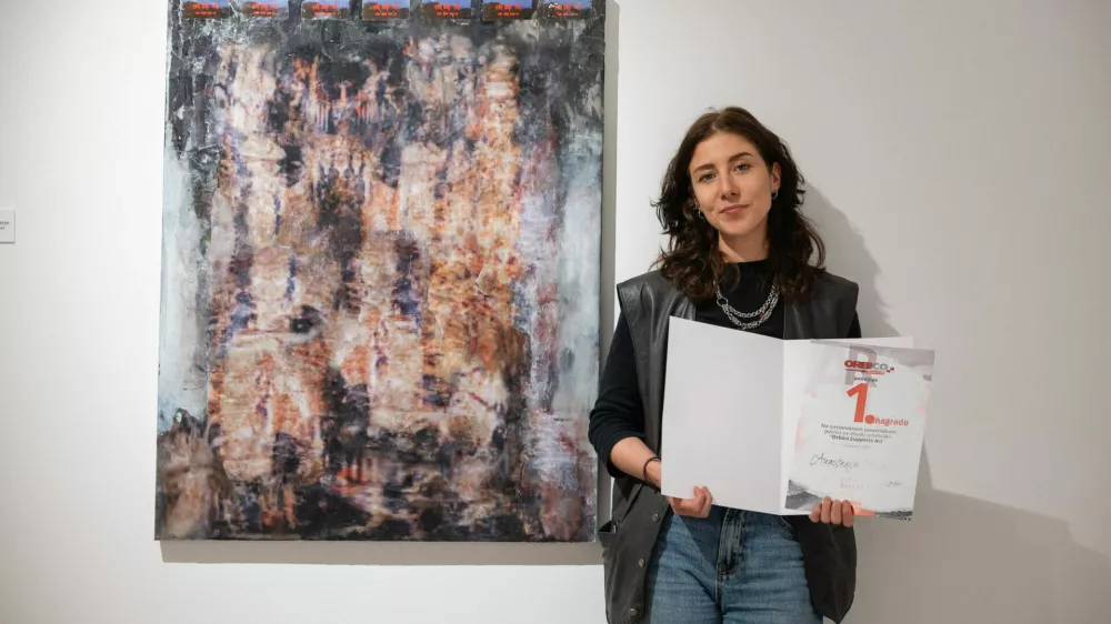 Anastazija Pirnat je za svoje delo &ndash; poimenovala ga je Inovativnost have teeth, prejela prvo nagrado. F Nejc Pernek