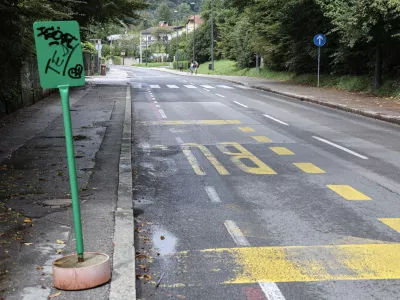 - 22.08.2025 - neurejena avtobusna postajališča - cesta 27. aprila//FOTO: Jaka Gasar