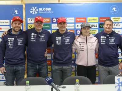 20.10.2025 - novinarska konferenca slovenske reprezentance za tehnične discipline pred bližnjim začetkom nove sezone svetovnega pokala v SöldnuFoto: Luka Cjuha