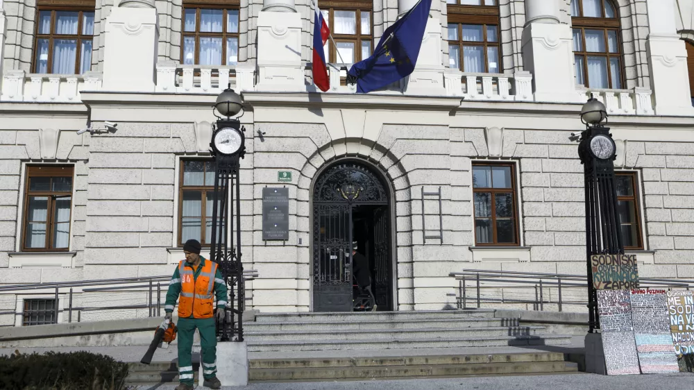 - 24.11.2023 –  sodišče - simbolična fotografija - sodna palača - pravosodje //FOTO: Luka Cjuha / Foto: Luka Cjuha