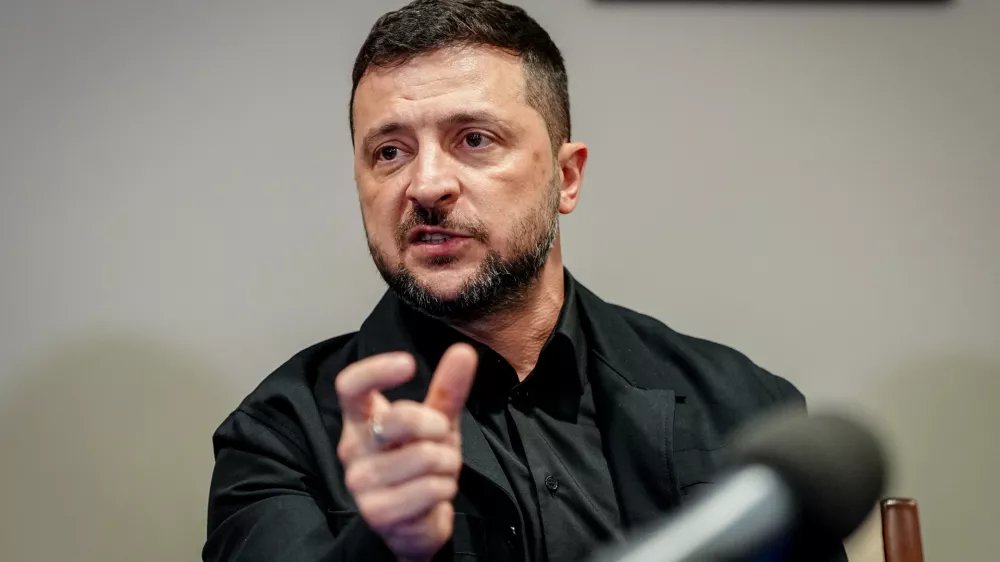 FILED - 23 September 2025, US, New York: Ukrainian President Volodymyr Zelensky speaks to journalists after his meeting with US President Donald Trump on the sidelines of the general debate of the UN General Assembly. Photo: Kay Nietfeld/dpa