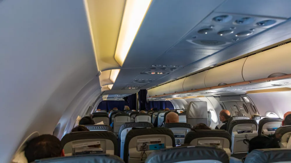 Notranjost letala airbus 321. Slika je simbolična. / Foto: Istock