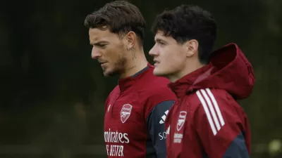 Soccer Football - UEFA Champions League - Arsenal Training - Arsenal Training Centre, London Colney, Britain - October 20, 2025 Arsenal's Ben White and Christian Norgaard during training Action Images via Reuters/Andrew Couldridge