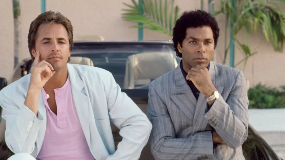 serija Miami Vice, igralca Don Johnson (Sonny Crockett) in Philip Michael Thomas (Ricardo Tubbs). Foto: NBC