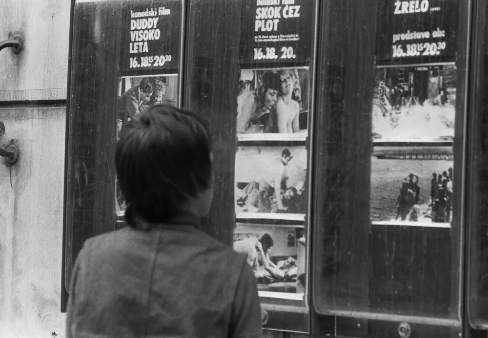 November, kot ga ni več: spomini na koline, petrolejke in prve rock zabave