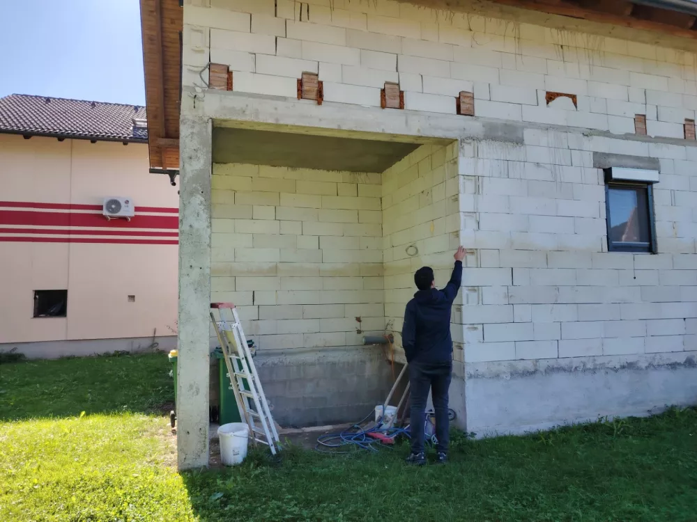 Denar dobili, kam se bodo selili, še ne vedo