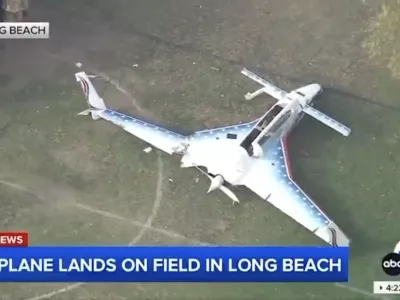 Letalo je zasilno pristalo na nogometnem igrišču v Long Beachu.