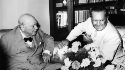 Winston Churchill (levo) naj bi bil po zares bizarni teoriji zarote oče Josipa Broza Tita. F Getty Images / Foto: Keystone-france