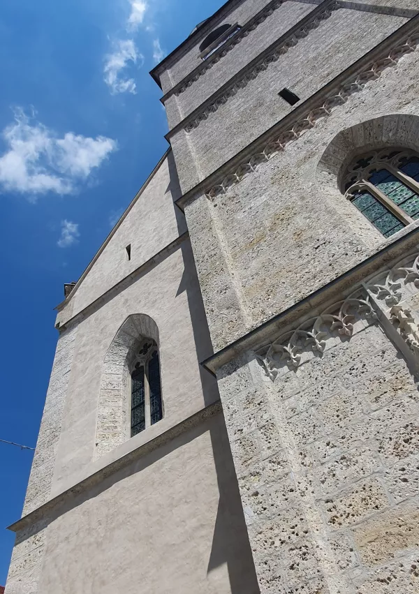 župnijska cerkev sv. Kancijana in tovarišev mučencev v Kranju / Foto: Arhiv župnija Kranj