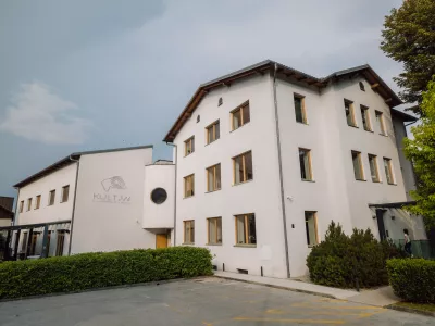 Turistična šola v nekdanji sirotišnici