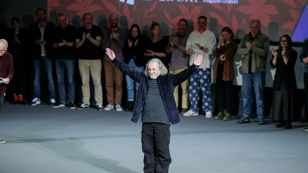  Ekipa filma Skriti ljudje tik po premieri v portoroškem Avditoriju. Foto: Matjaž Rušt