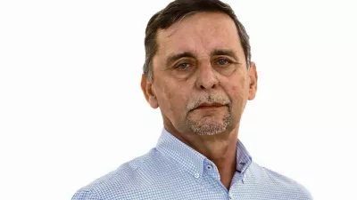 Miran Lesjak- Redakcija Dnevnik 2024 - portreti za komentarje in kolumne - kolumnisti - komentatorji – novinarji - portret //FOTO: Luka Cjuha / Foto: Luka Cjuha