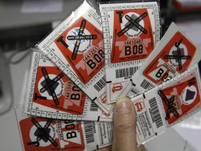 - Avstrija vinjeta -- tematska fotografija - Projekt uvedbe vinjet v Sloveniji -- //FOTO: Matej PovšeOPOMBA: ZA OBJAVO V ČASOPISU DNEVNIK