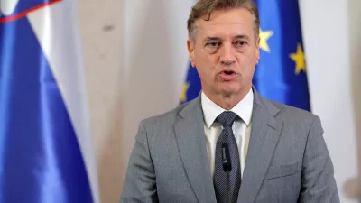 Prime Minister of Slovenia Robert Golob talk at the press conference during the visit of NATO Secretary General Mark Rutte in Slovenia, in Brdo pri Kranju, Slovenia, October 13, 2025. REUTERS/Borut Zivulovic