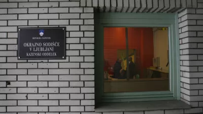 Življenje kot v nočni mori: bivšo je leta zalezoval in maltretiral