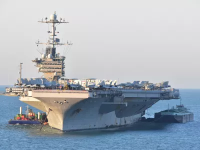 USS Harry S. Truman z oznako CVN-75 med gostovanjem v Lizboni pred leti. / Foto: Istock