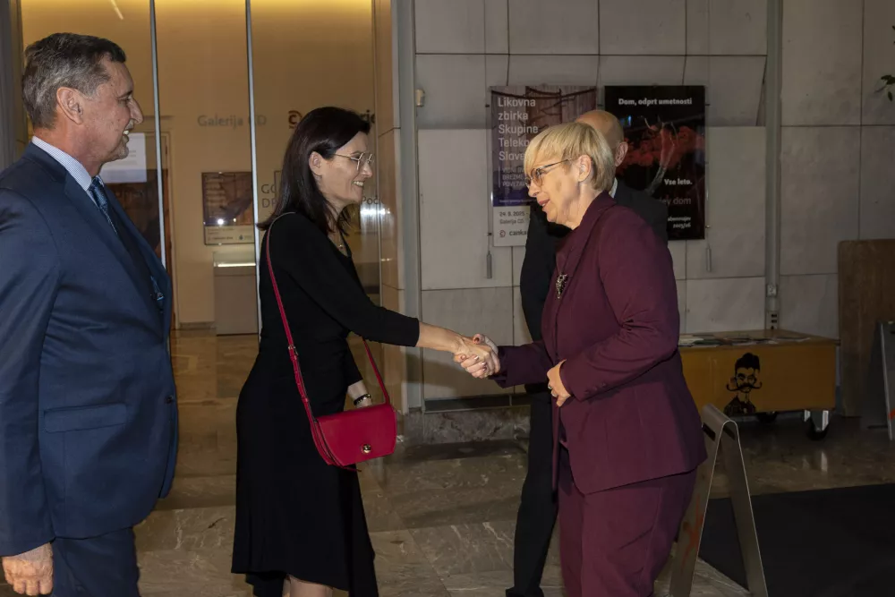 DNEVNIK MEDIJI - Miran Lesjak in Tatjana Tanackovič, predsednica Republike Slovenije dr. Nataša Pirc Musar (Foto: Katja Kodba)