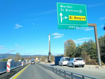 Prva faza obnove končana, dela na odstavnem pasu še vedno potekajo