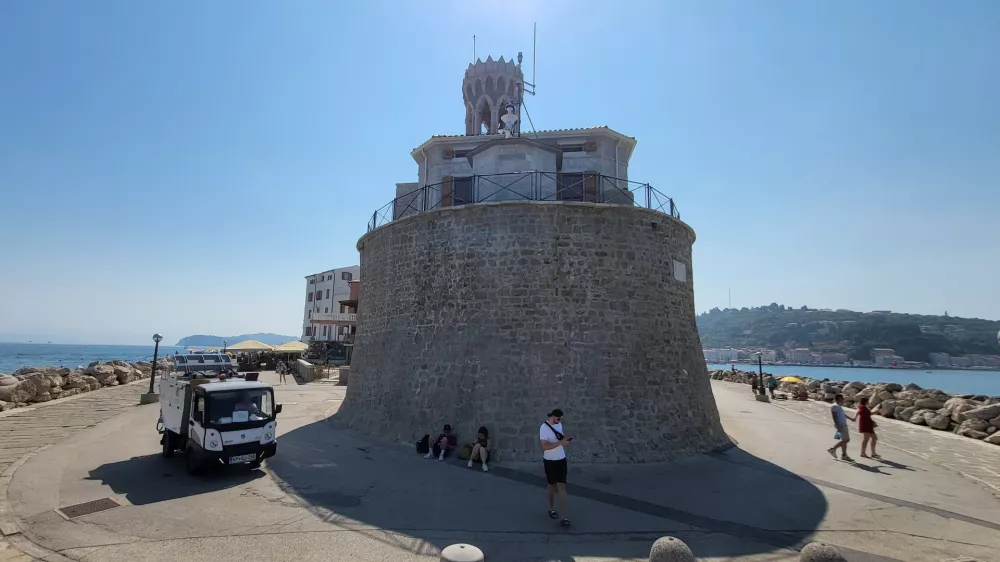 svetilnik punta piran / Foto: Katja Gleščič 