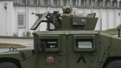 - simbolična fotografija – vojaki SV -- 31.03.2023 – Slovenska vojska (SV) - Vojašnica Ivana Cankarja Vrhnika - obisk predsednice republike v okviru katerega se je seznanila s stanjem pripravljenosti Slovenske vojske v letu 2022, //FOTO: Jaka Gasar