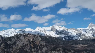 Zima, sneg, sonce, gore Foto: Tatjana Pihlar