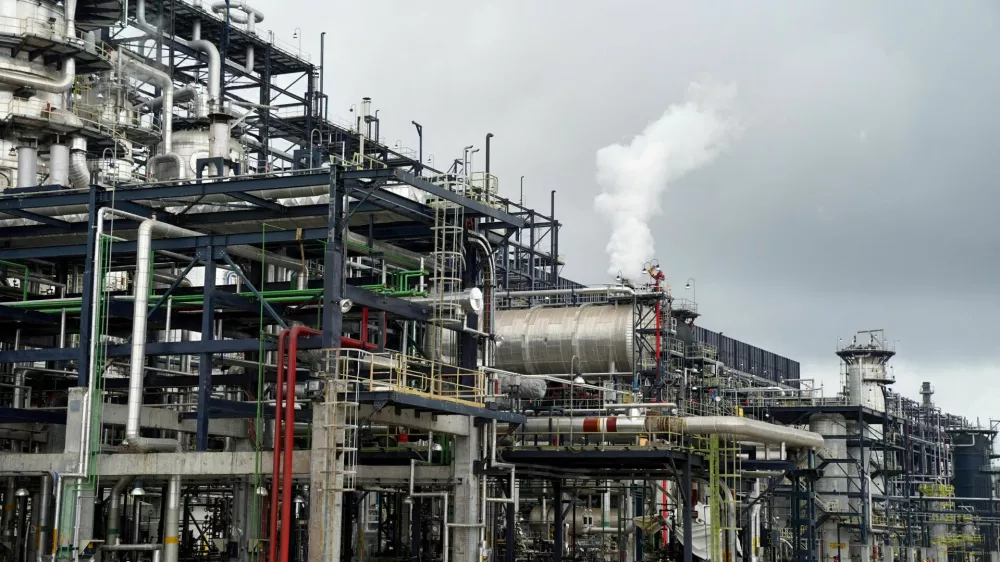 FILE PHOTO: A view of the Mild Hydrocracking Unit (MHC) at the Dangote Petroleum Refinery in Lagos, Nigeria, July 20, 2024. REUTERS/Marvellous Durowaiye/File Photo