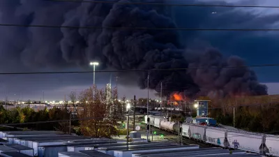 Smoke rises from the wreackage of a UPS MD-11 cargo jet after it crashed on departure from Louisville Muhammad Ali International Airport in Louisville, Kentucky, U.S. November 4, 2025. Jeff Faughender/USA Today Network via REUTERS.   NO RESALES. NO ARCHIVES. THIS IMAGE HAS BEEN SUPPLIED BY A THIRD PARTY   TPX IMAGES OF THE DAY