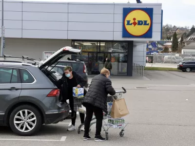 Lidl Krško, bojkot trgovin, nakupovanje / Foto: Jaka Gasar