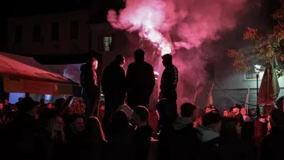 - 28.10.2025 - Izredna skupščina občine Novo Mesto s svetniki in predstavniki vlade in protest proti romskemu nasilju z naslovom Dovolj je!//FOTO: Jaka Gasar / Foto: Jaka Gasar