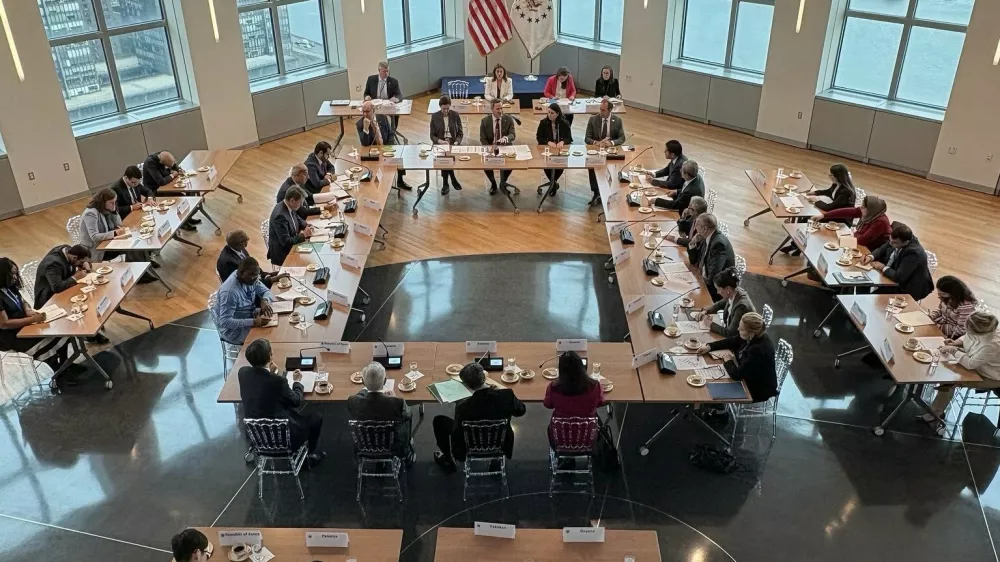 Predstavitev ameriškega osnutka resolucije o Gazi nestalnim članicam varnostnega sveta. 